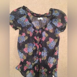 Abercrombie top